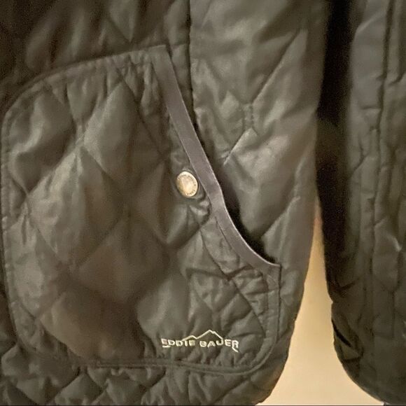 Eddie Bauer ~ Black lightweight puffer jacket ~ size S - Picture 3 of 5